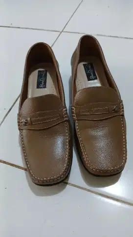 Sepatu pantofel wanita second