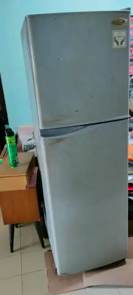 kulkas rusak dua pintu