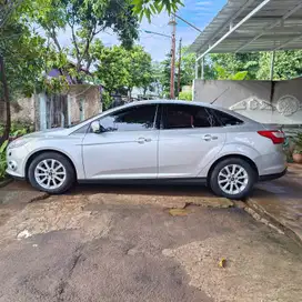 Ford Focus 2012 Bensin