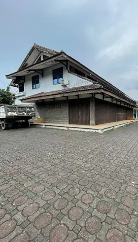 Dijual 3 unit ruko 2 lantai harga sepaket siap di lelang