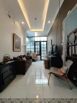 Jual cepat ,  belakang Puri Sriwedari dan Raffles Hills