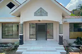 Disewakan Area Komersil di Pusat Kota Surabaya