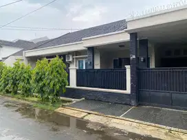 Dijual Cepat Rumah Jatiwaringin Dalam Komplek Posisi Kuldesak