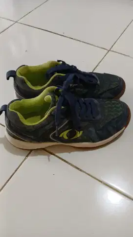 Sepatu olahraga Skechers second