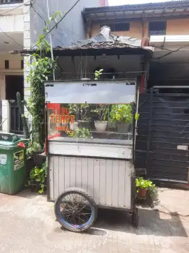 DI JUAL GEROBAK DAGANGAN
