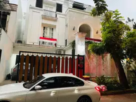 Disewakan / kontrakan Rumah Menteng Utama Bintaro