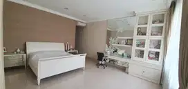 Dijual Cepat Rumah di Kebon Kacang Dekat Thamrin Sudirman