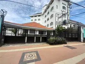 Disewakan Kantor Full Renov Jalan Raya Darmo Surabaya