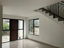 Dijual Rumah Baru di Setiabudi Regensi Wing 3