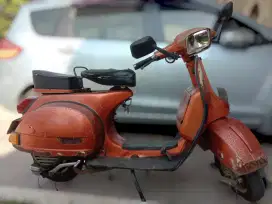 Vespa P150S 150 cc