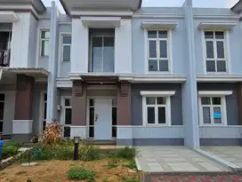 Jual Rumah Strategis Siap Huni Dekat Puri Indah Mall Siap KPR J-20797