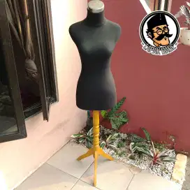 MANEKIN WANITA + TIANG