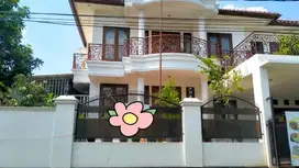 Dijual rumah cukup bagus dan nyaman di bintaro jakarta selatan