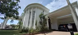 Rumah American Style Di Northridge Golf, Sentul City. Full Furnished