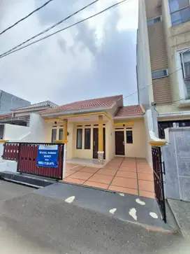DIJUAL RUMAH MURAH DENGAN LUAS TANAH BESAR, LOKASI DI CLUSTER BEKASI