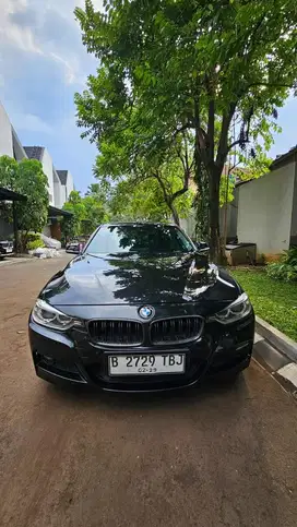BMW F30 320i 2014