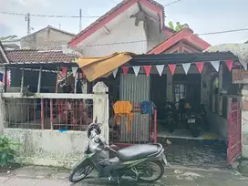 Rumah induk dan kost, murah dekat UGM, JCM MALL,