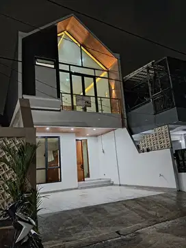 DIJUAL RUMAH BARU MEWAH di Graha Raya Bintaro