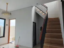 Rumah 2 Lantai Area Colomadu Lokasi Strategis dekat Ke Solo