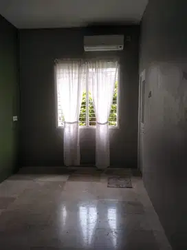 Dijual murah dan cepat rumah baru Griya Loka Bsd City