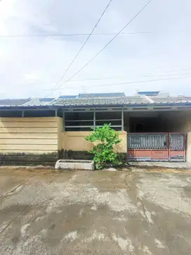 Rumah Clasik Murah Luas di Tytian Indah Medan Satria dkt KRL Kranji