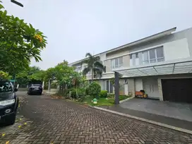 Rumah Cluster Pallm Spring 5 Kamar Di Jakarta Garden City