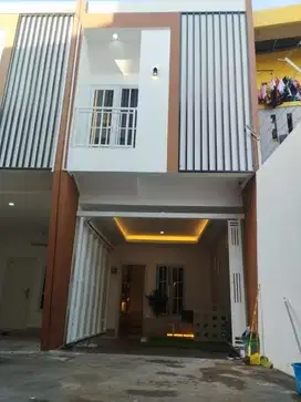 rumah baru termurah di jakarta pusat Kemayoran SHM 2 lantai