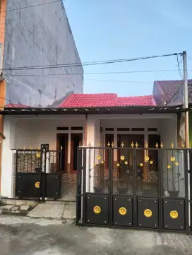 Rumah full renov Perum BCM blok I