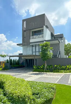 Grand Wisata Tambun Selatan Bekasi Rumah Mewah dengan Lift Pribadi