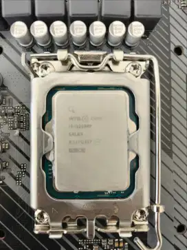 JUAL SECOND SATU SET MOTHERBOARD H610M, PROCESSOR I3-12100f DAN RAM