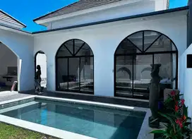 VILLA MENARIK 1,6M. DI JIMBARAN BALI