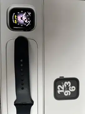 Apple Watch SE Space Gray