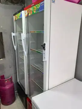 SHOWCASE 4RAK 270 ltr