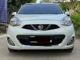 Nissan Marsh xs metic 2015