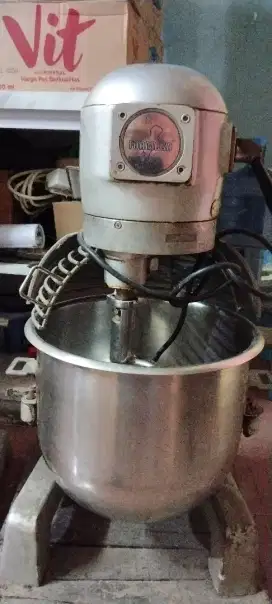Mesin aduk roti 20 kg