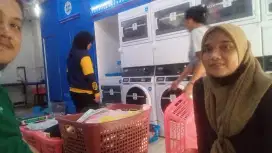 Loker laundry sentraland