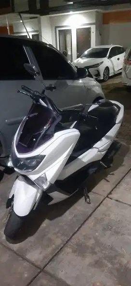 DIJUAL SEPEDA MOTOR YAMAHA NMAX N-MAX N MAX 2016 PUTIH