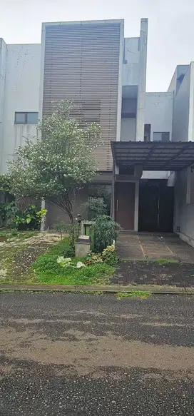 Dijual Segera Rumah di The Green BSD, Cluster Blossom Ville