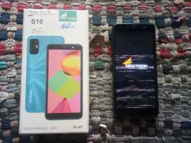 Maxtron S10 LCD retak