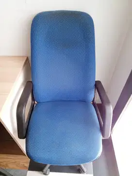KURSI KANTOR MANAGER HIDROLIK