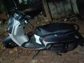 Di Jual Motor Scoopy Fashion Blue