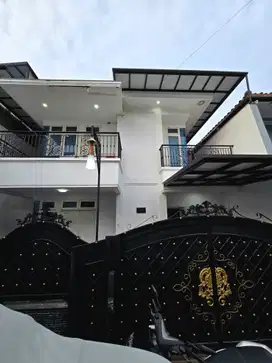 TURUN HARGA Rumah Semi Furnished Dalam Cluster One Gate Di Duren Sawit