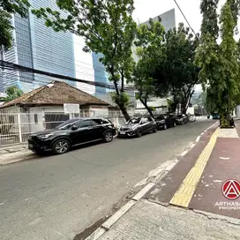 Sudirman Jakarta Pusat, Dijual Exclusive Rumah Hitung Tanah
