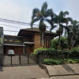 dijual rumah mewah strategis di Ir H Juanda Dago Bandung