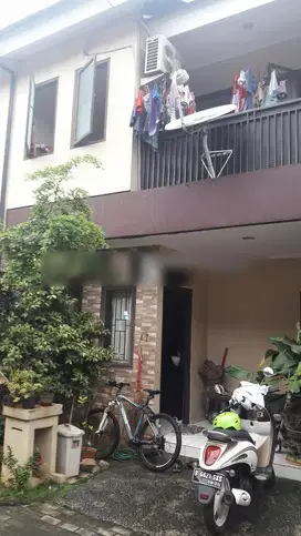 Rumah di Borneo Residence Serua Tangerang Selatan