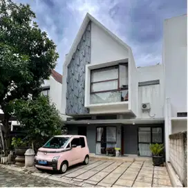 Dijual Rumah Dalam Town House di Margasatwa Cilandak