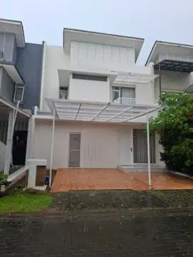 Rumah Rapi Sudah Renovasi Di Foresta BSD, Dekat Aeon Mal Dan Prasmul