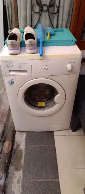 Mesin Cuci Electrolux Tipe EW 500 F