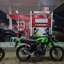 Kawasaki W175 TR Istimewa