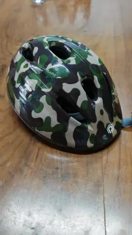 polygon helm cliff warna army hijau bagus jarang dipakai size M